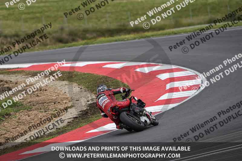 cadwell no limits trackday;cadwell park;cadwell park photographs;cadwell trackday photographs;enduro digital images;event digital images;eventdigitalimages;navarra;no limits trackdays;peter wileman photography;racing digital images;trackday digital images;trackday photos